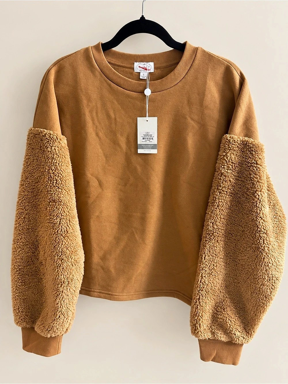 NWT Women’s Teddy Sherpa Sleeve Sweatshirt S Camel Cozy Oversized Pullover